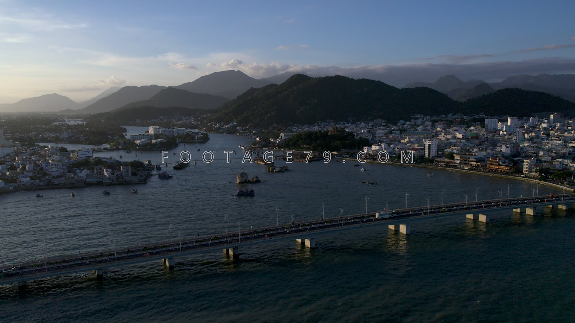 Cầu Trần Phú Nha Trang